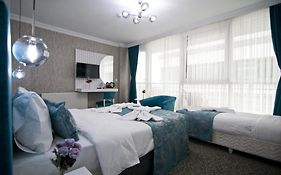 Hill Life Hotel